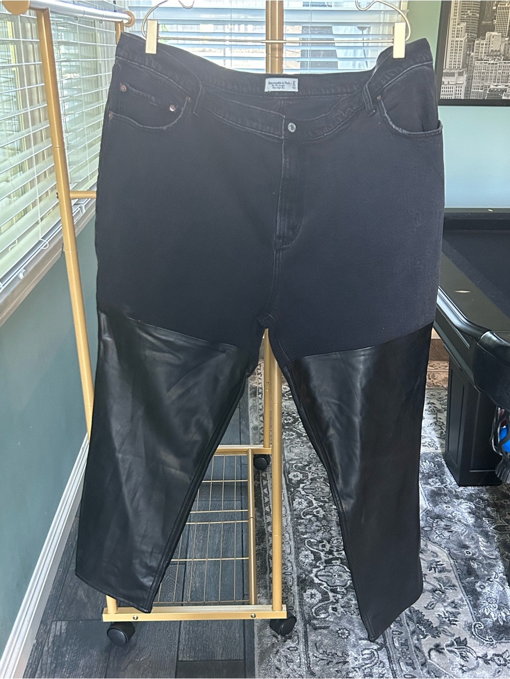 $140 retail Abercrombie & Fitch Black Jeans with Faux Leather Panels size 24 NWT